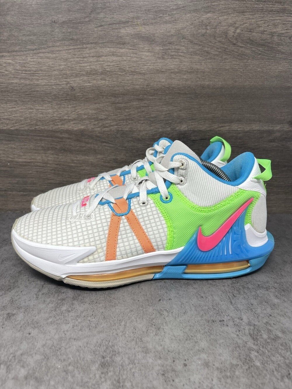 Nike LeBron Witness 7 Grey Fog Multi Color Size 9.5 Mens Basketball DM1123-003